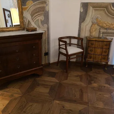 Apartment Cupola Rubatti Tornaforte: Apollo E Le Sue Muse